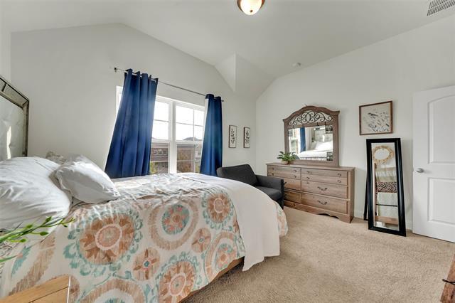 Building Photo - 345 Twin Creeks Dr