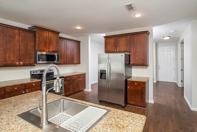 Building Photo - 494 Aventurine Ave