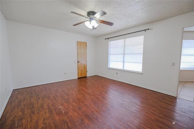 Building Photo - 507 N Walnut Creek Dr