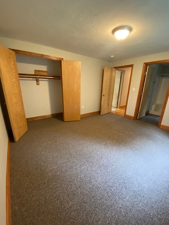 Building Photo - 5 Breakneck Hill Rd