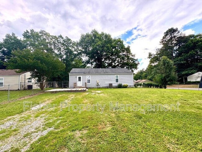 Building Photo - 5248 Oakforest Dr