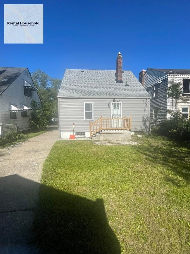 Building Photo - Beautifully Kept~3 BEDROOM 1 BATH BUNGALOW