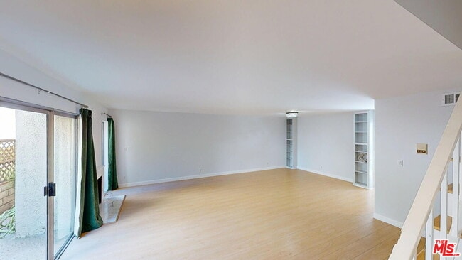 Building Photo - 5115 Kester Ave