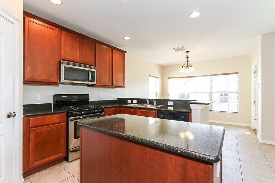 Building Photo - 16217 Bridgewalk Dr