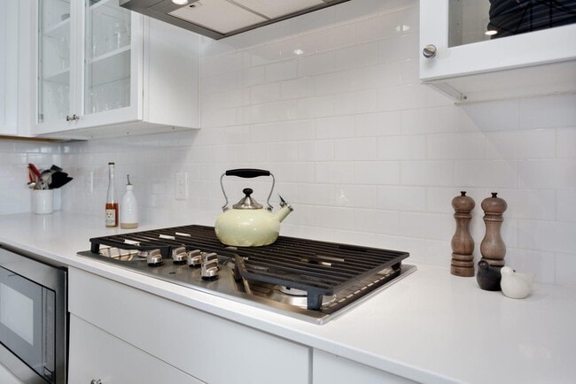 Building Photo - 1515 Martel St