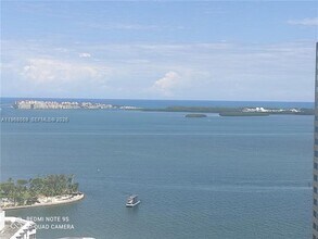 Building Photo - 951 Brickell Ave