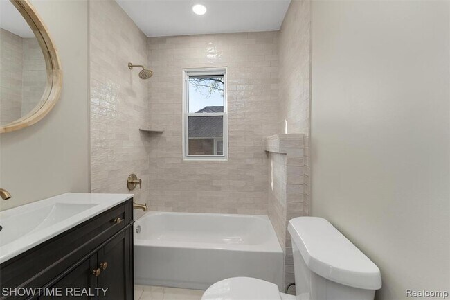 Building Photo - 292 W Marshall St