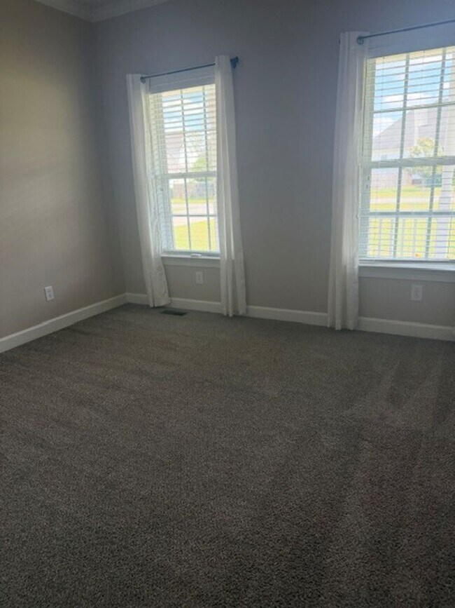 Building Photo - 3 Bed/2 Bath with Bonus Room in CBA Schools