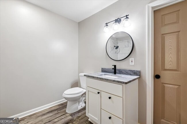 Building Photo - 158 Sproull Rd SE