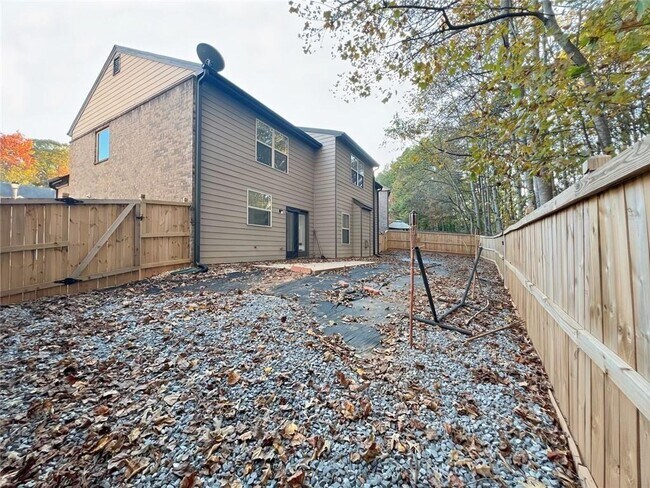 Building Photo - 2416 Peach Shoals Cir