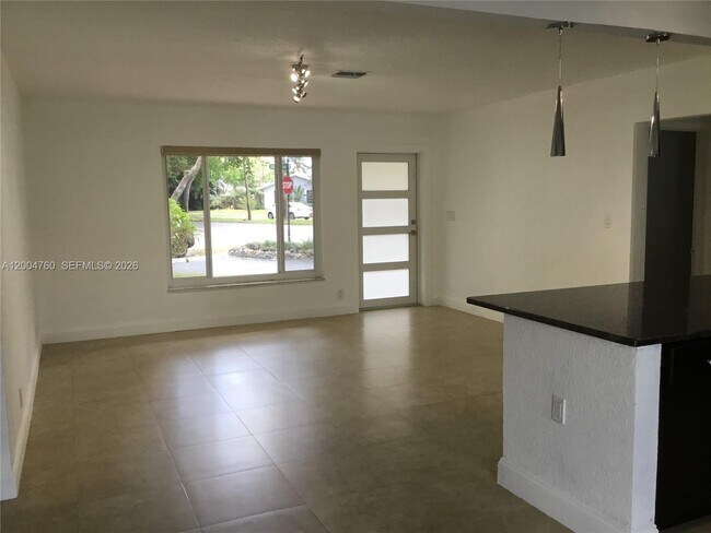 Building Photo - 5881 SW 15th St