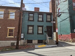 Building Photo - BEAUTIFUL, BRIGHT AND OPEN 1 BED, 1BATH  HOUSE IN HEART OF NOIRTHSIDE- AVAIL NOW!