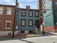 Building Photo - BEAUTIFUL, BRIGHT AND OPEN 1 BED, 1BATH  HOUSE IN HEART OF NOIRTHSIDE- AVAIL NOW!