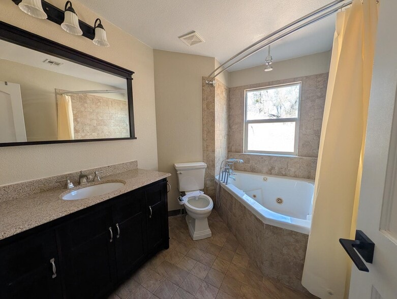 Building Photo - 35880 Sage Ln