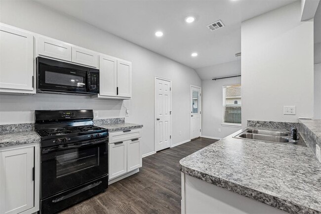 Building Photo - 933 S Blackjack Ln