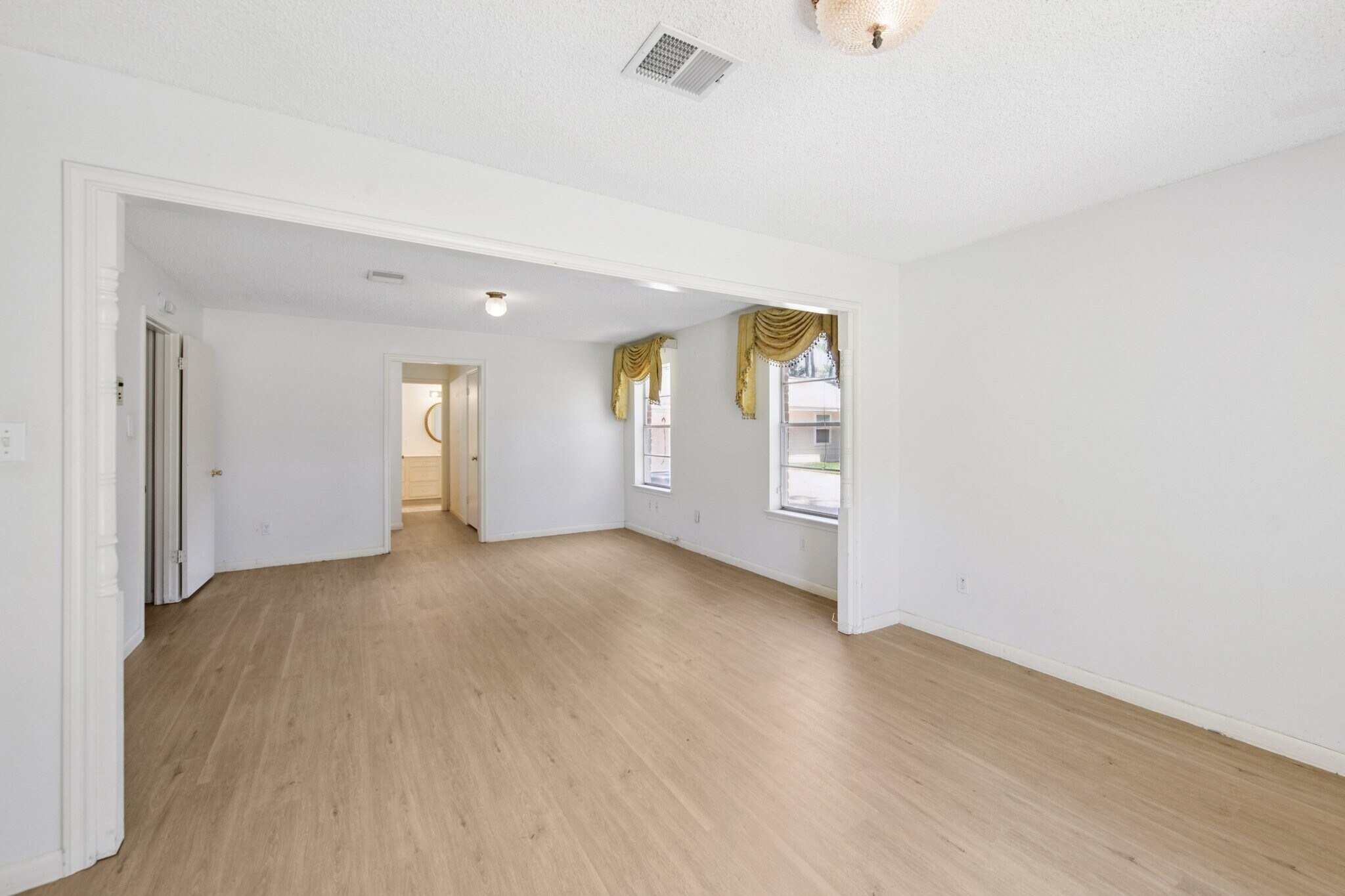 Building Photo - 5914 Havenwoods Dr