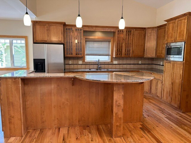 Building Photo - 2851 Des Moines Dr