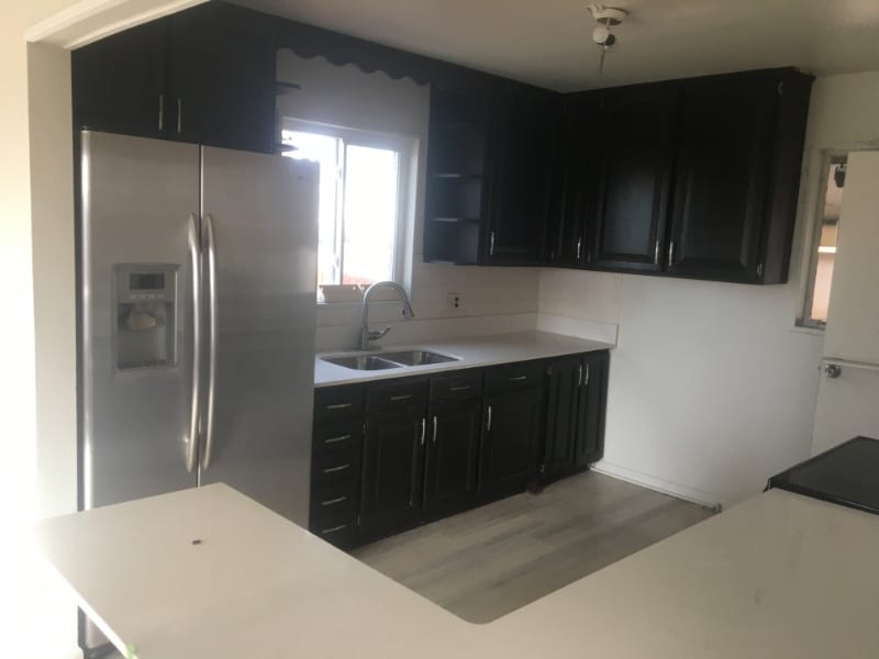 Building Photo - 481 W 70th Pl