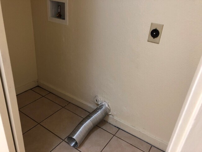 Building Photo - 425 Kawailoa Rd