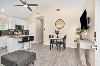 Building Photo - 286 Westchase St