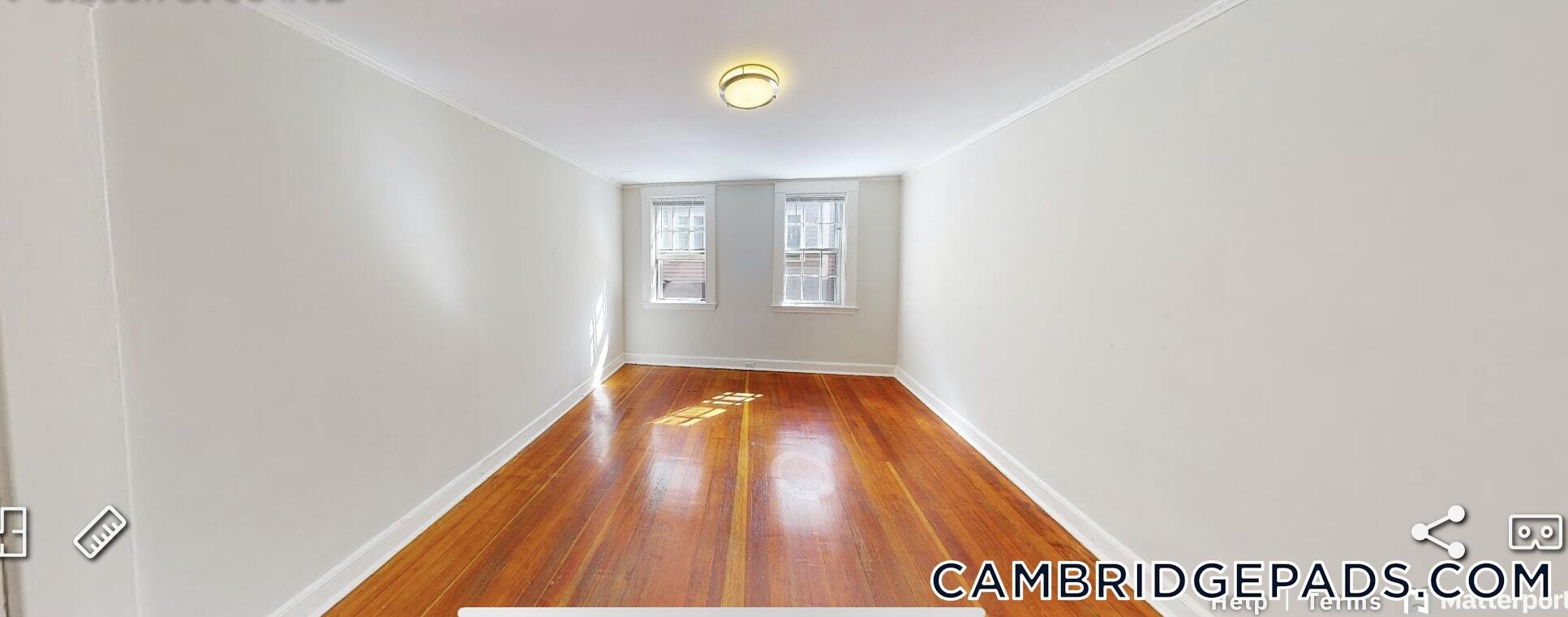 Building Photo - 38 Gibson St