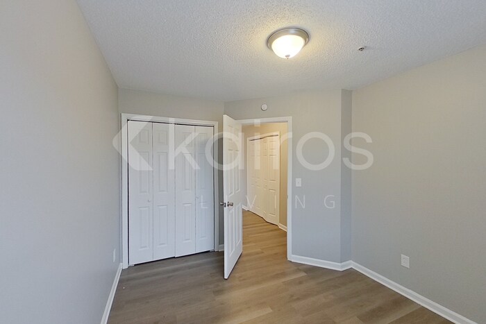 Building Photo - 3448 Lehigh Way