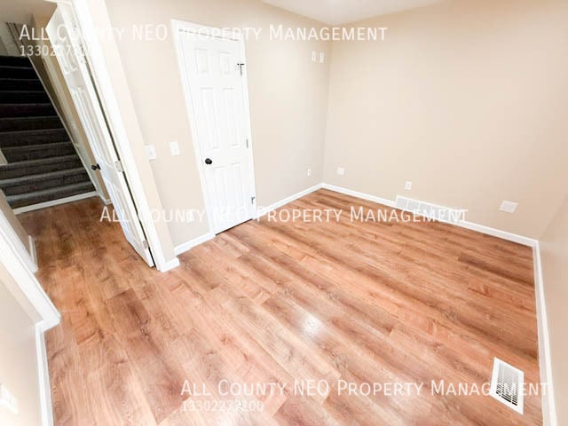 Building Photo - 219 E 330th St