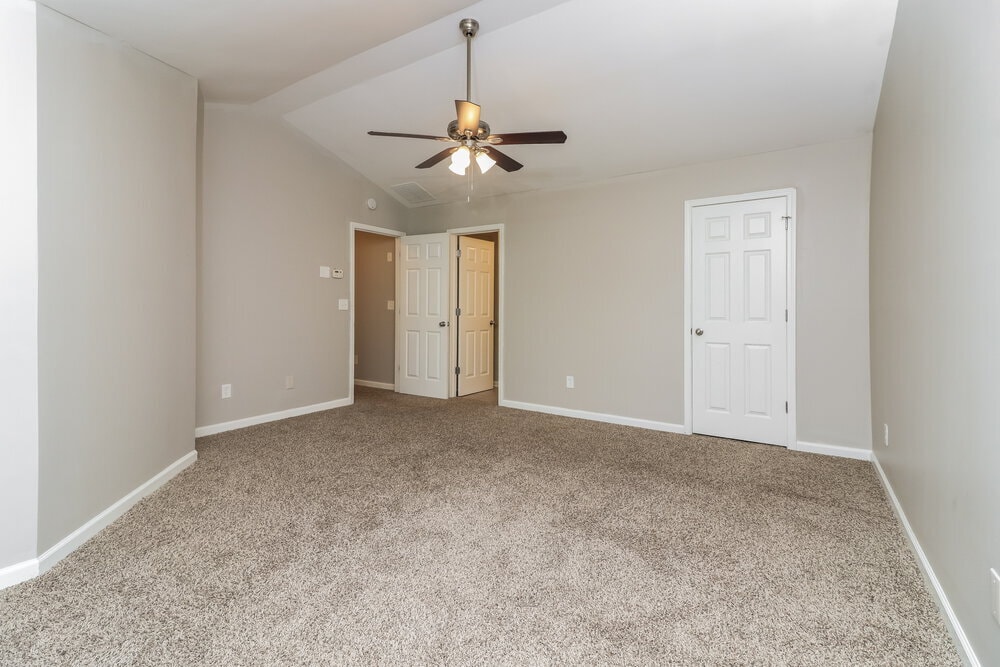 Building Photo - 3643 Uppark Dr