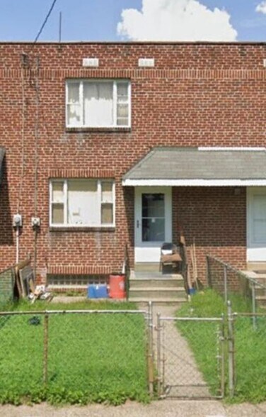 Primary Photo - 1020 Kenwood Ave