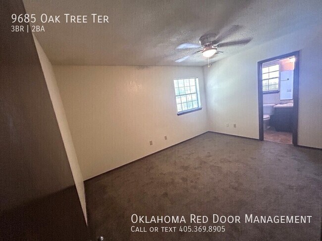 Building Photo - 9685 Oak Tree Ter-