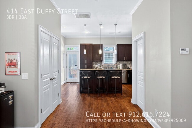 Building Photo - 414 E Duffy St