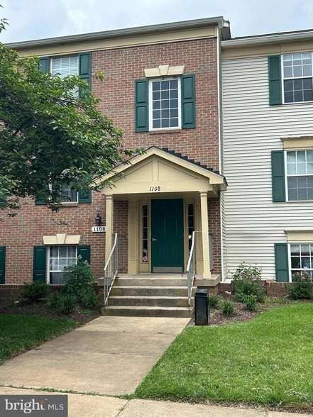 Building Photo - 1108 Huntmaster Terrace NE