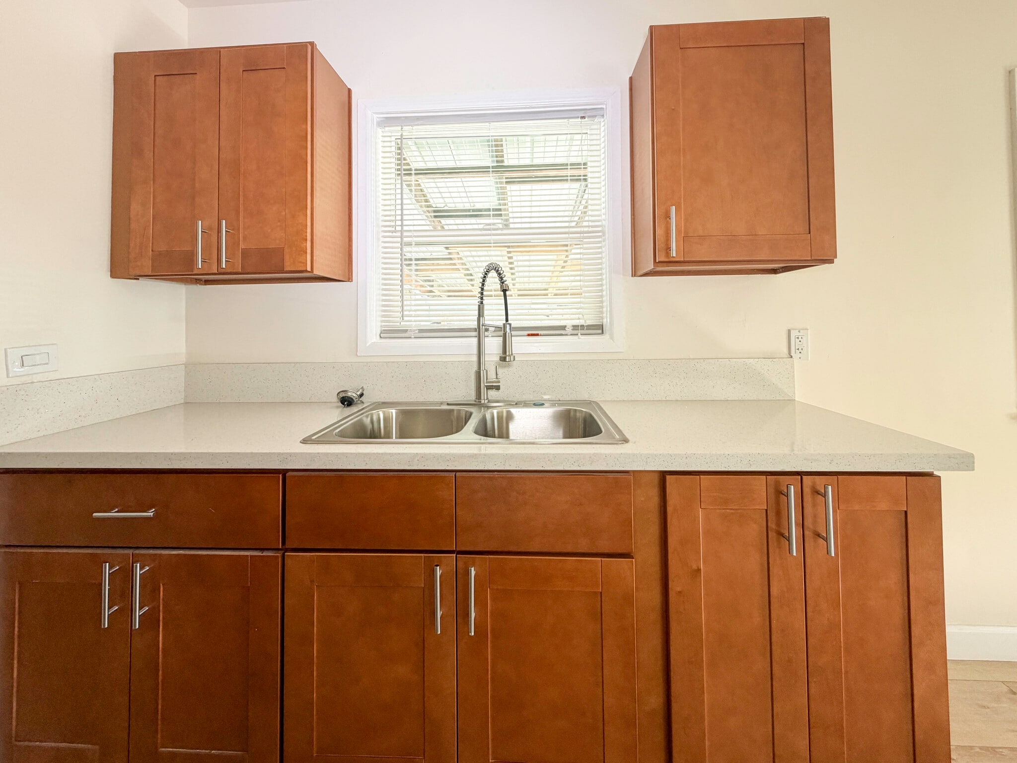 (A) Kitchen - 1722 E Victoria Ave