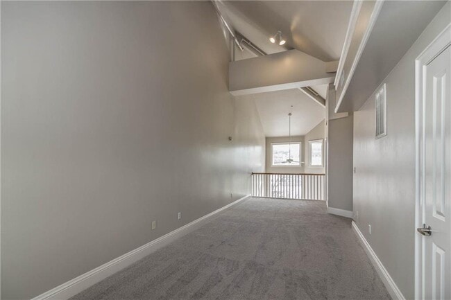 Building Photo - 211 N Thompson St