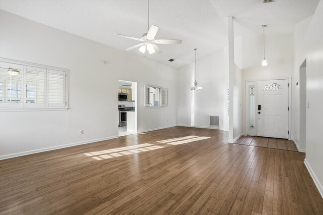 Building Photo - 212 Pheasant Run