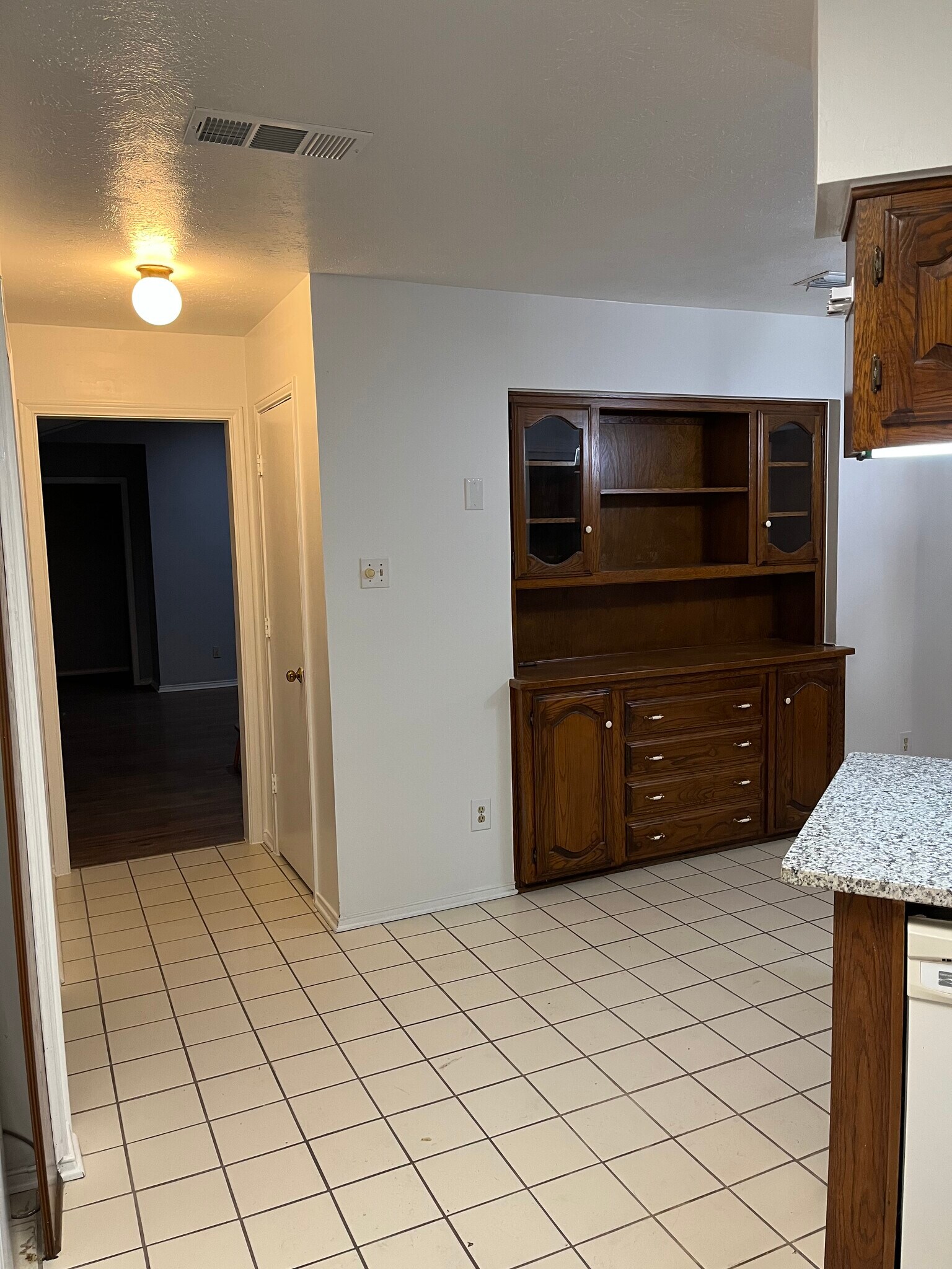 Building Photo - 2304 Canyon Valley Trl