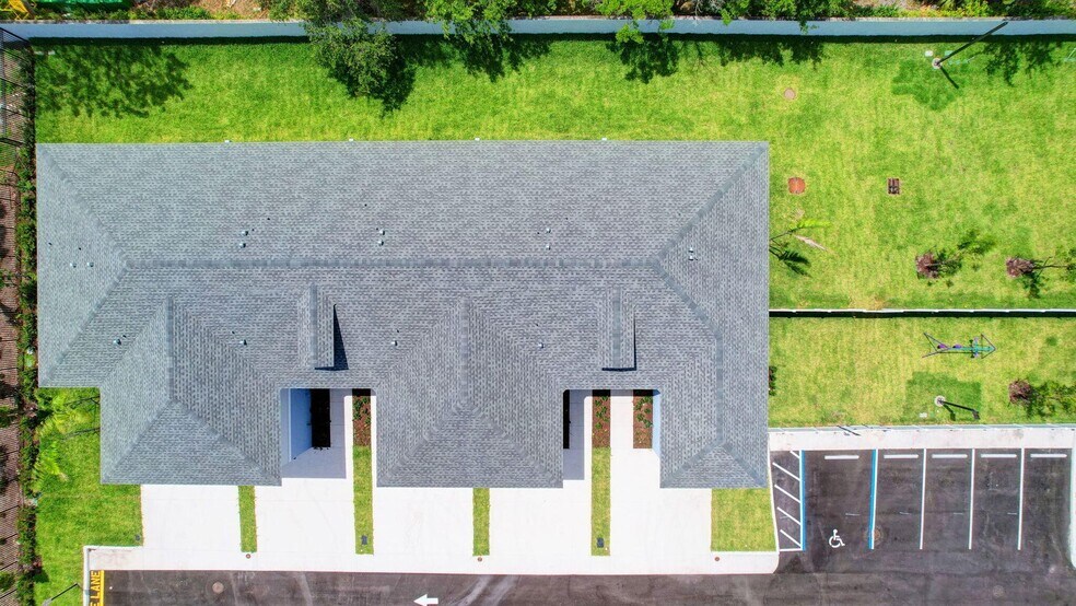 Building Photo - 3871 Patio Ct