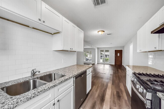 Building Photo - 10987 Fairland Dr