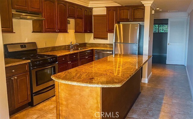 Building Photo - 100 Cliff Dr