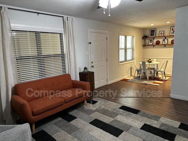 Building Photo - 1421 S 12th St