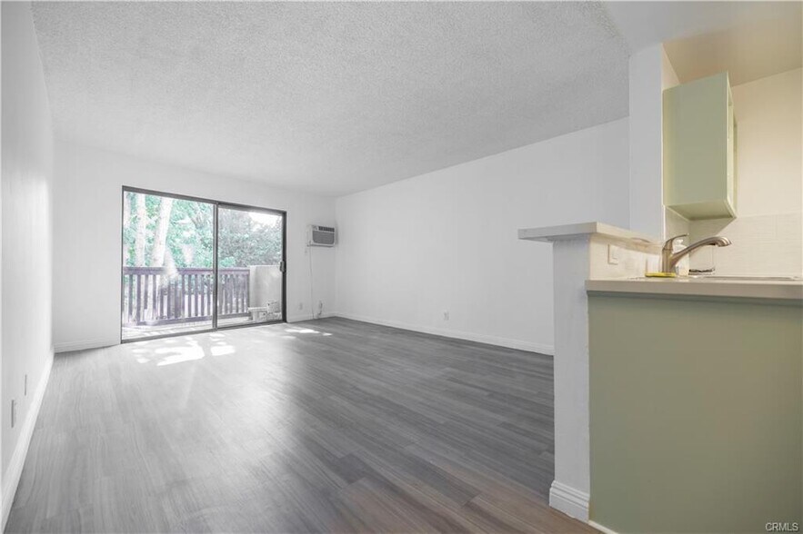 Primary Photo - 20234 Cantara St