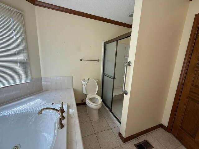 Building Photo - 590 Wedgwood Dr