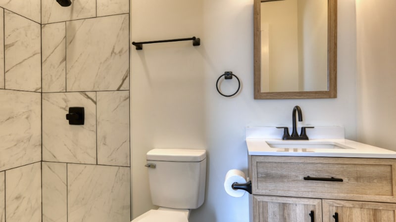 Building Photo - 11 N McLin St SW