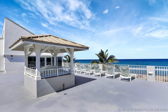 Building Photo - 4748 S Ocean Blvd
