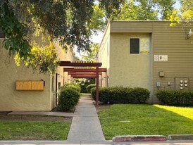 Building Photo - 747 W 4th Ave