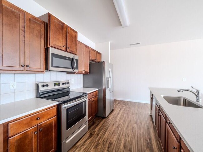 Building Photo - 400 Ruths Blvd