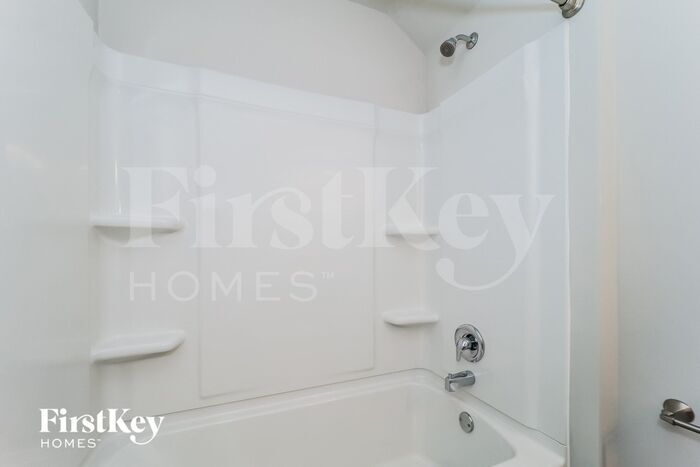Building Photo - 1017 Creekhead Dr