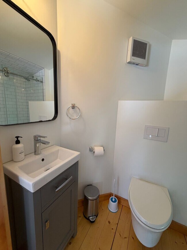 Building Photo - Modern, Tiny Home Retreat with Bonus Studio, Pet Friendly- Becket, MA