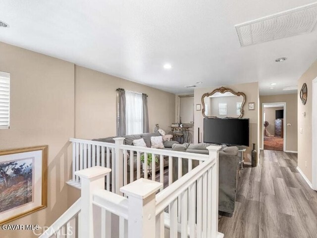 Building Photo - 2562 Kenwood Ct