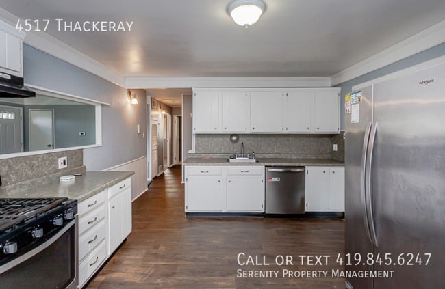 Building Photo - 4517 Thackeray Rd